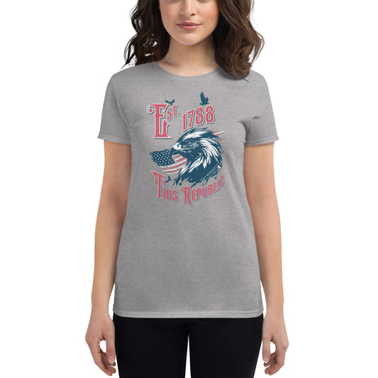 Women's short sleeve t-shirt